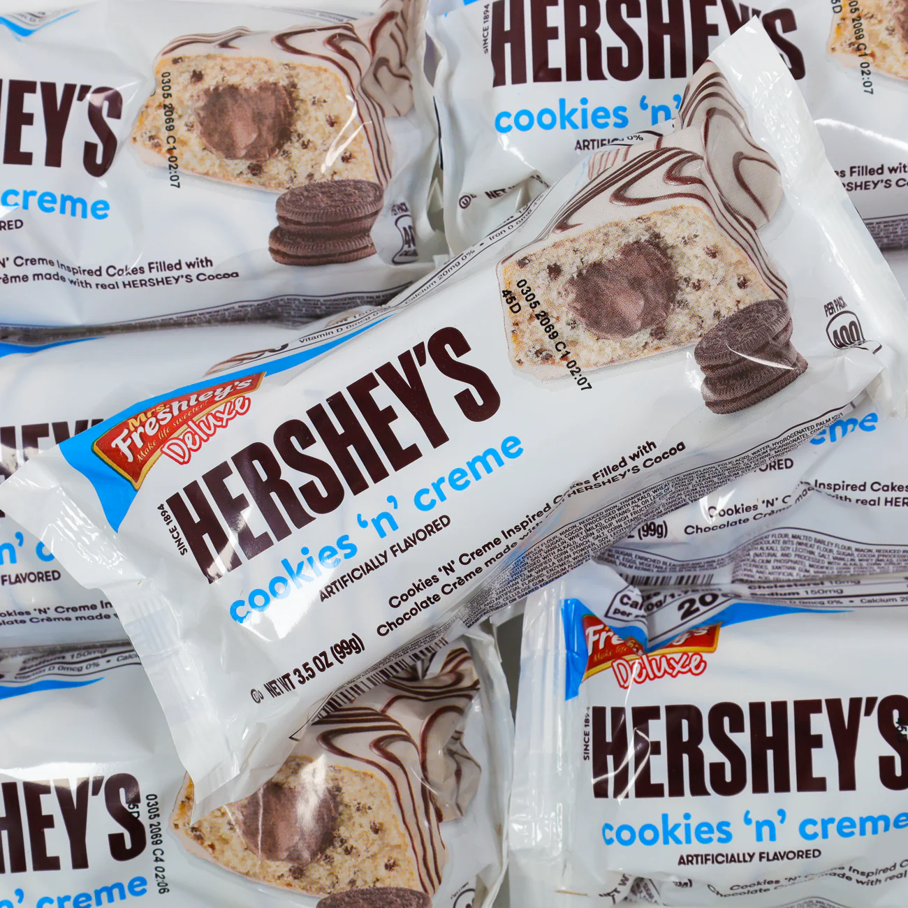 Mrs Freshley's Cookies 'n' Creme Cakes